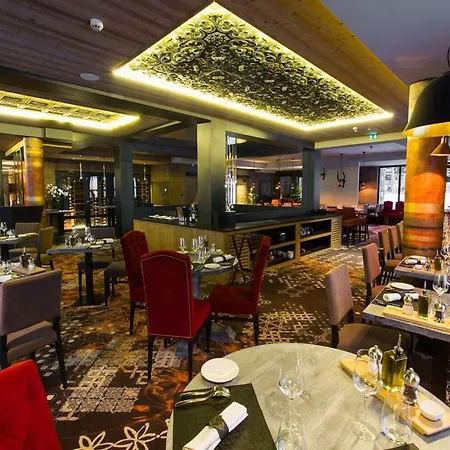 Taj L Mah Hotel 3*