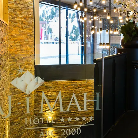 Hotel Taj L Mah 3*